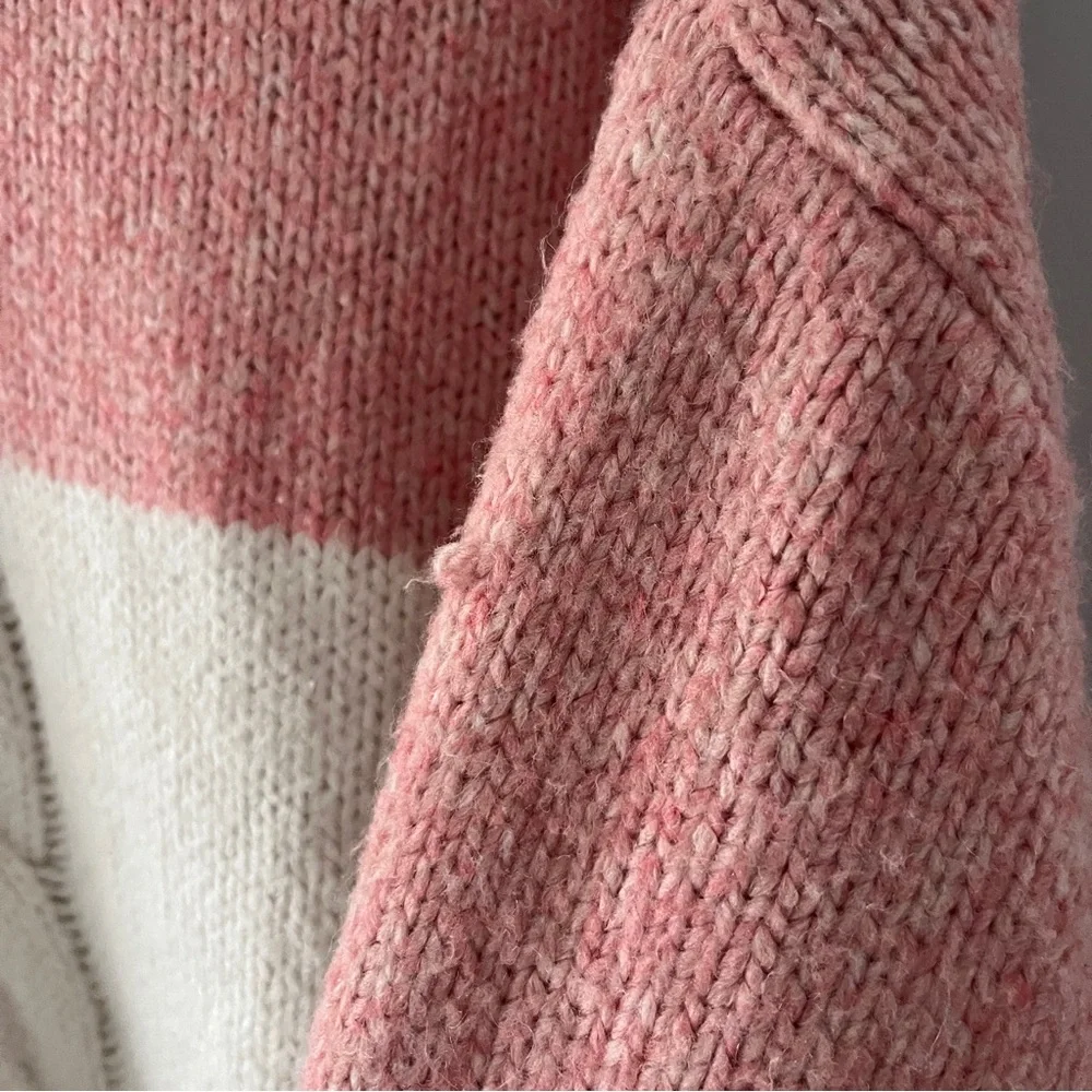 O and O Oversized Colorblock V-Neck Sweater Pink Gray Cream Womens Size Large L